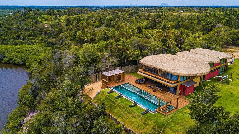 Casa de luxo em Caraíva à beira do rio – 7 suítes
