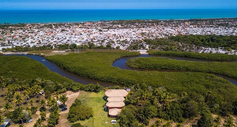 Casa de luxo em Caraíva à beira do rio – 7 suítes