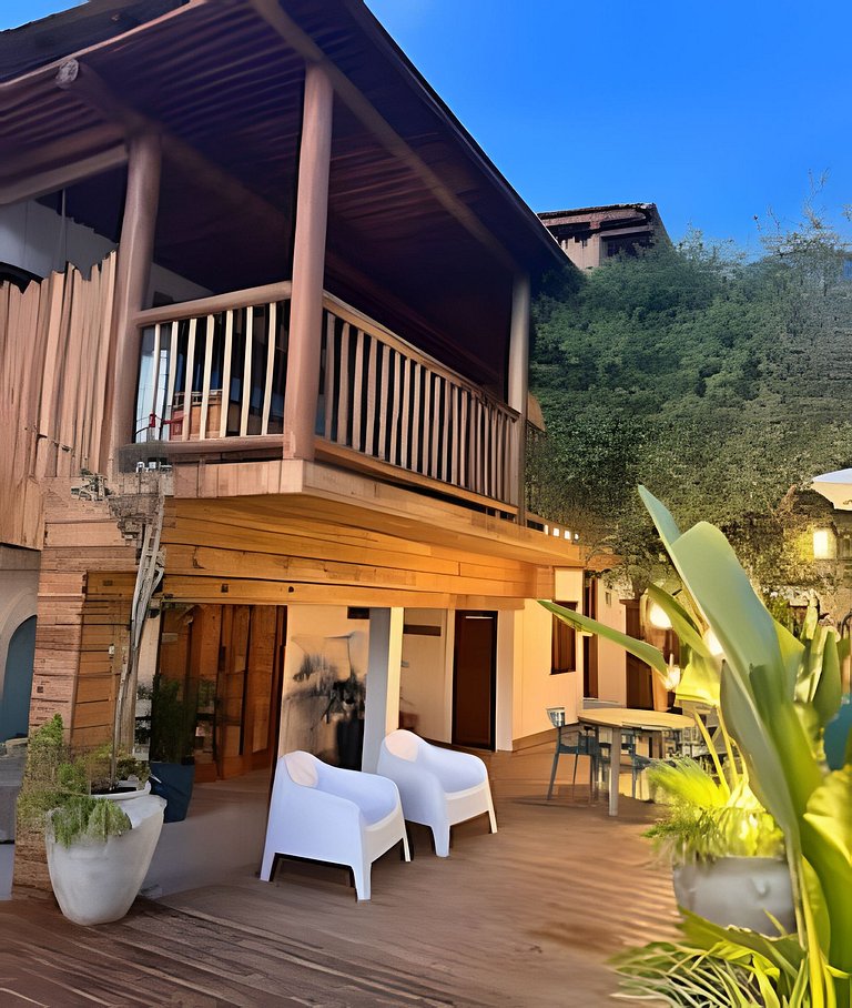 Villa para até 12 pessoas na Rua Mucugê – Jacuzzi & Piscina