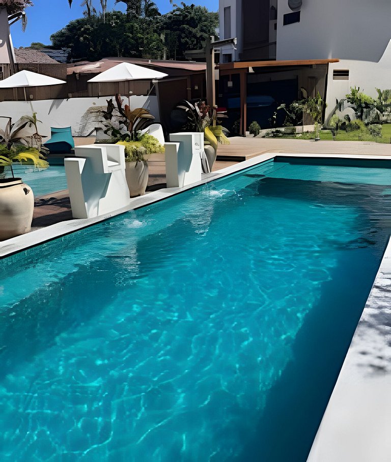 Villa para até 12 pessoas na Rua Mucugê – Jacuzzi & Piscina